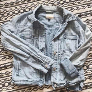 Universal Thread Lightwash Jean Jacket